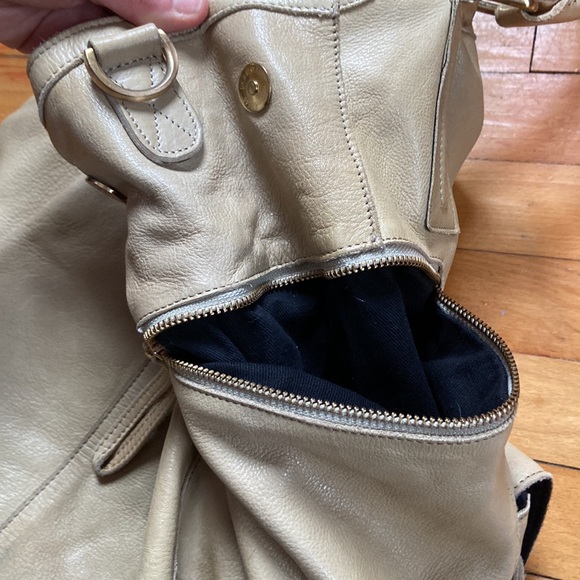 Day & Mood Hannah Zip Bag in Cream-colored Leather - Picture 9 of 16